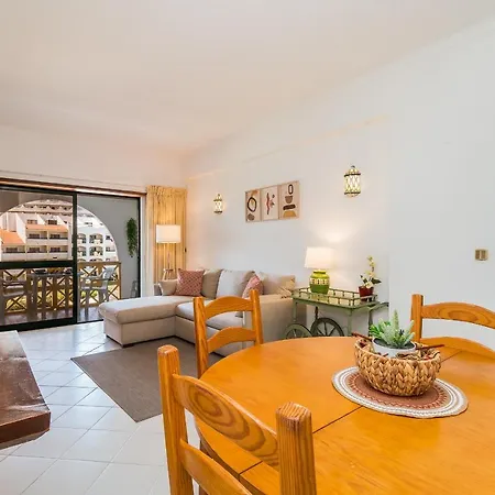 Areyas Pool By Alzira 阿尔布费拉